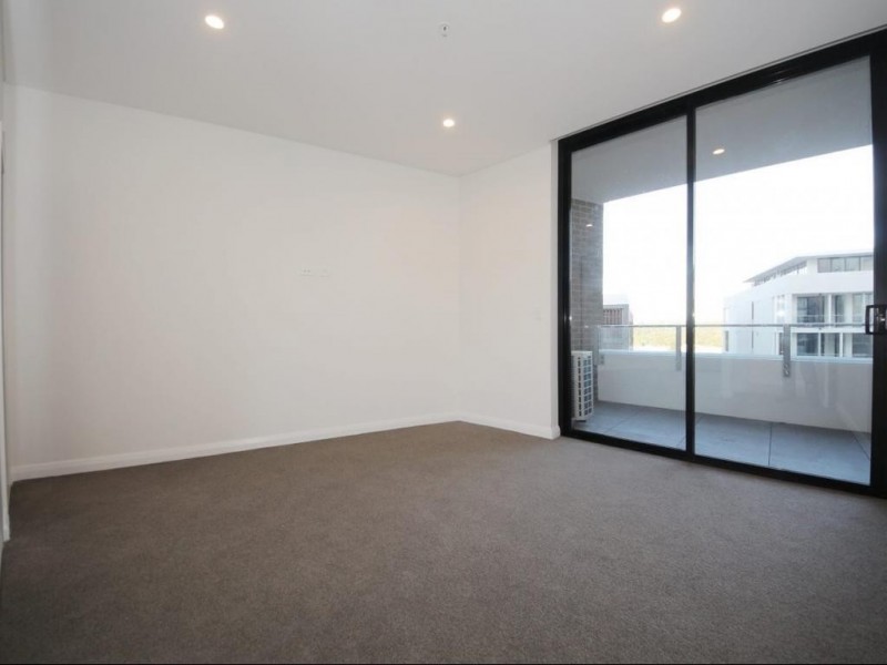 T5/32 Civic Way, Rouse Hill NSW 2155