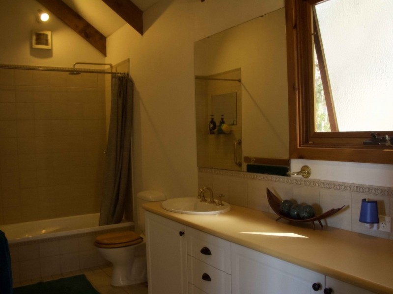 25 Gilbert Ave, Denmark WA 6333