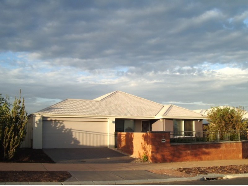 4 Voyager Link, Ellenbrook WA 6069