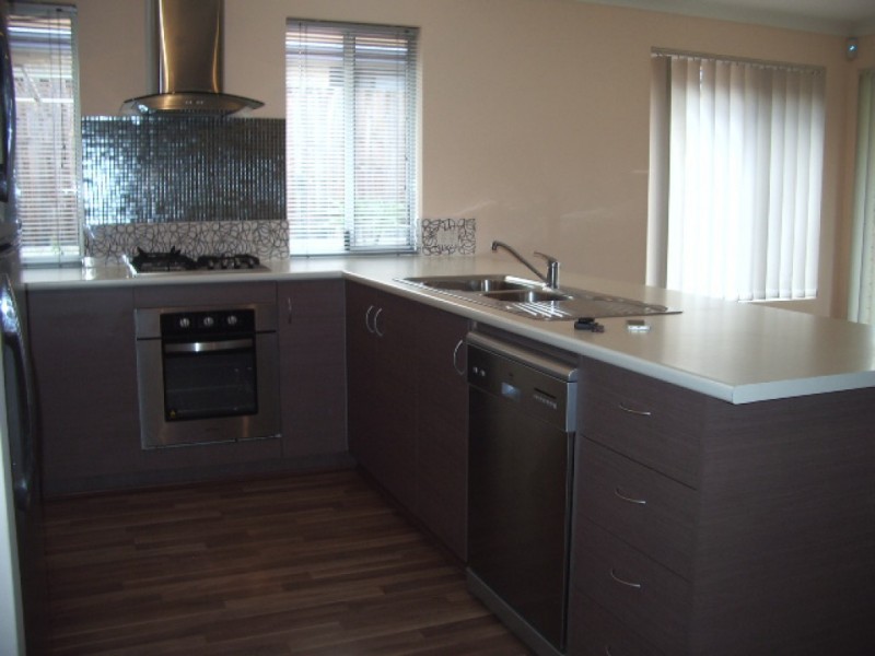 4 Voyager Link, Ellenbrook WA 6069