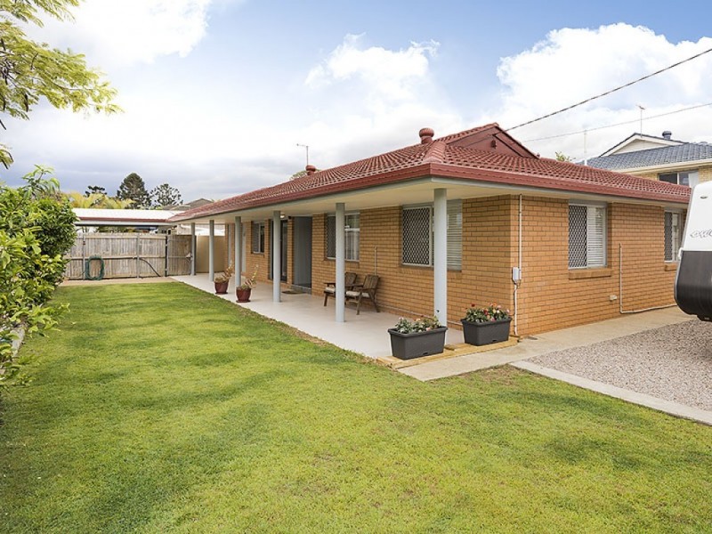 11 Gertrude Street, Strathpine QLD 4500