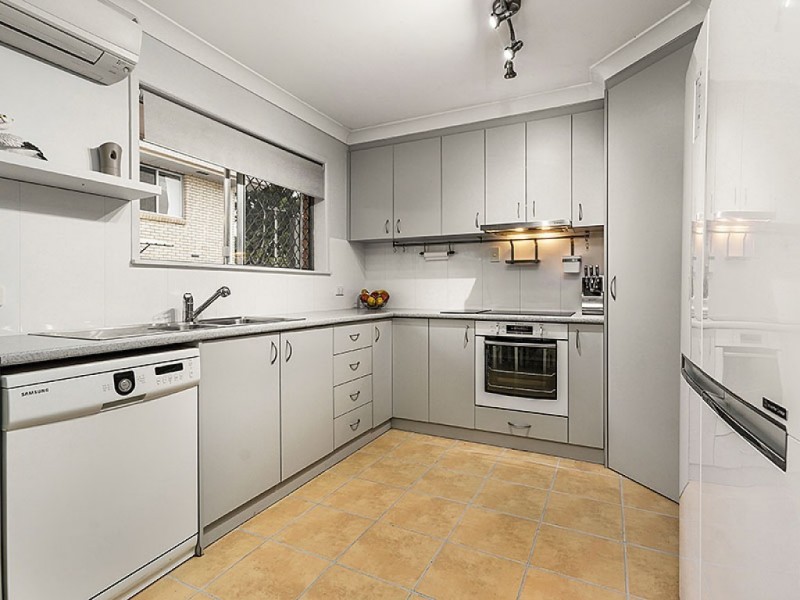 11 Gertrude Street, Strathpine QLD 4500