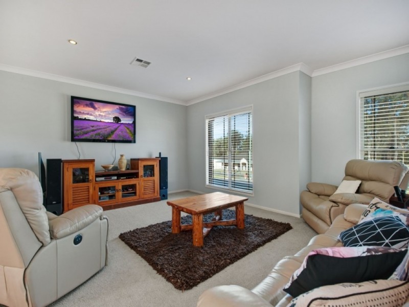 18 Osprey Circuit, Medowie NSW 2318