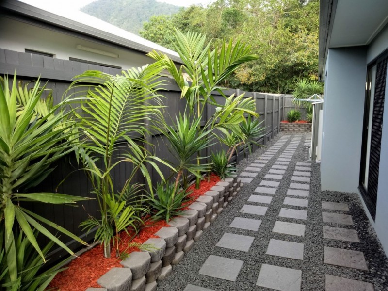 5 Mauro Close, Bentley Park QLD 4869