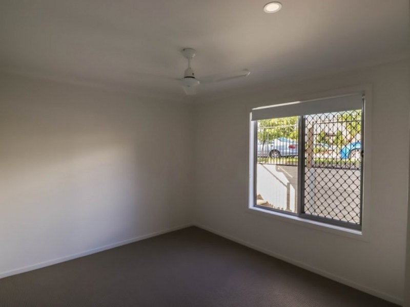 1/77 Lamington Drive, Redbank Plains QLD 4301