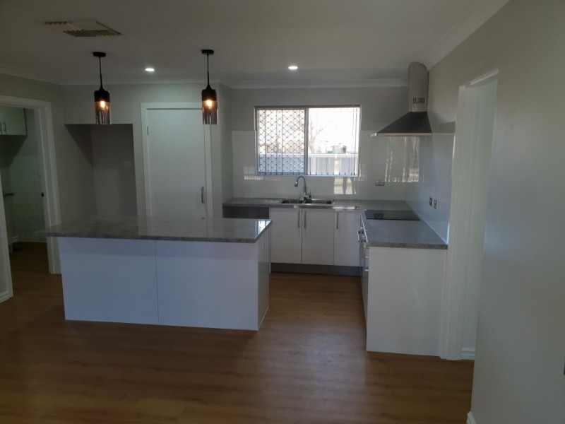 184 Cammillo Road, Kelmscott WA 6111