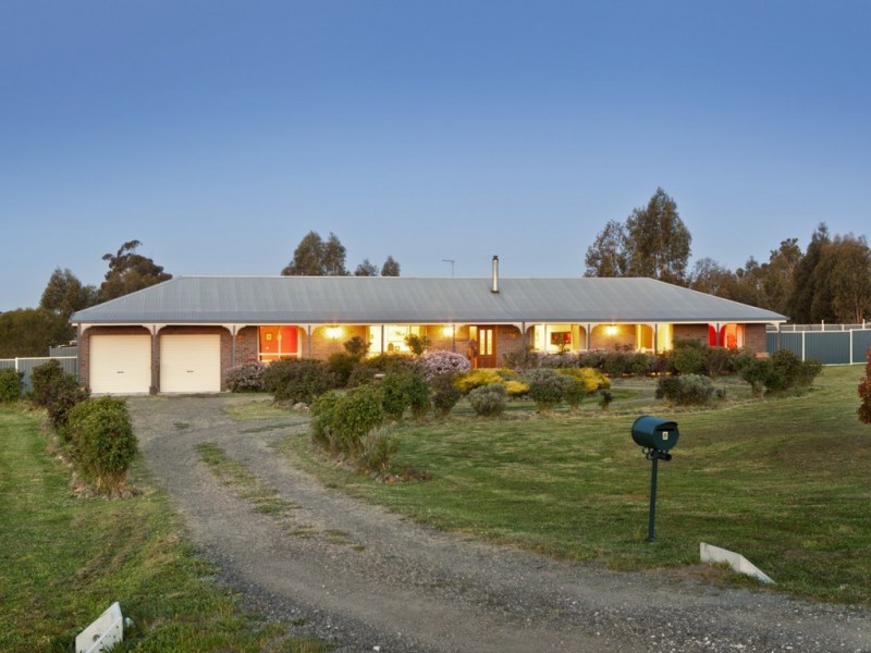 8 Criterion Court, Clunes VIC 3370