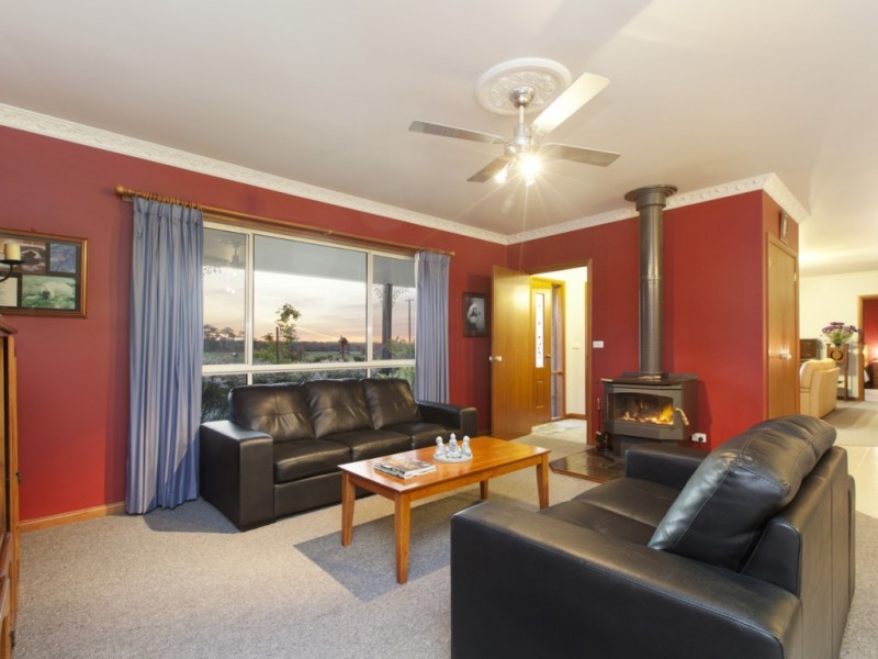 8 Criterion Court, Clunes VIC 3370