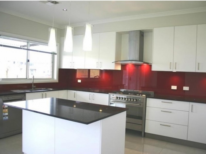 8 Istana Street, Campbelltown NSW 2560