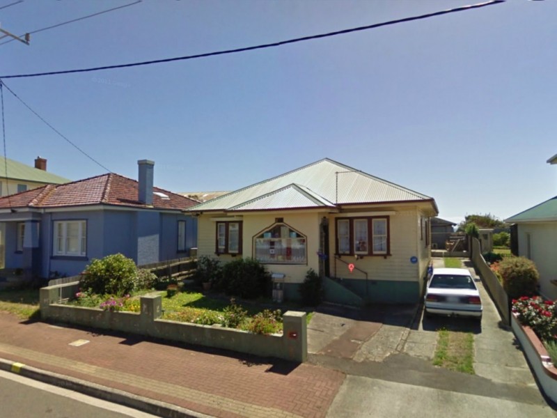 8 Turrung Street, Cooee TAS 7320