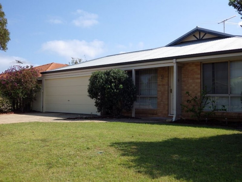 9 Dewar Mews, Clarkson WA 6030