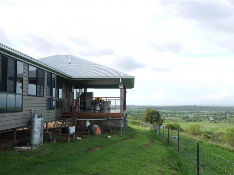 5 Wells Road, Summerholm QLD 4341