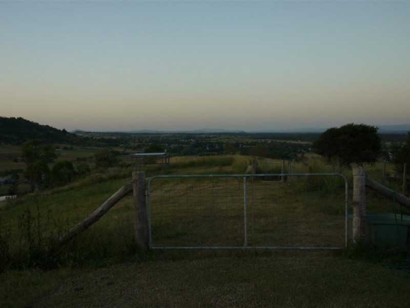 5 Wells Road, Summerholm QLD 4341