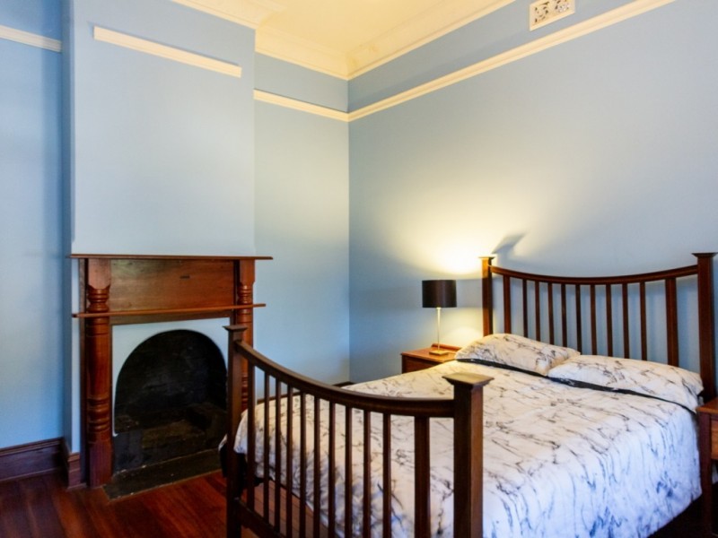 5 Station St, Guildford WA 6055