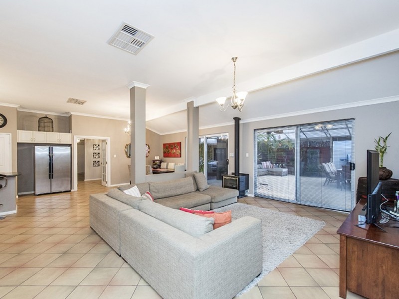 9 Tyson Place, Quinns Rocks WA 6030