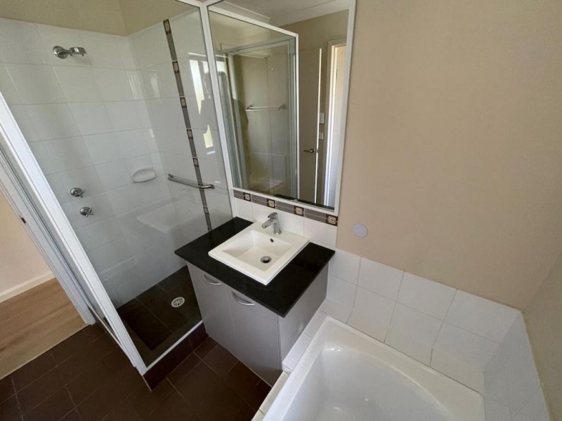 5 Eglinton Terrace, Dudley Park WA 6210