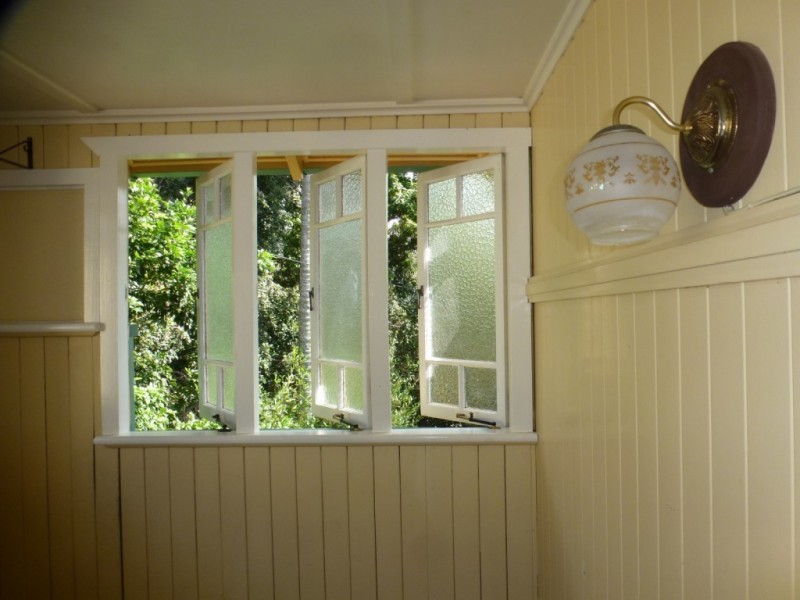 14 Whish Street, Windsor QLD 4030