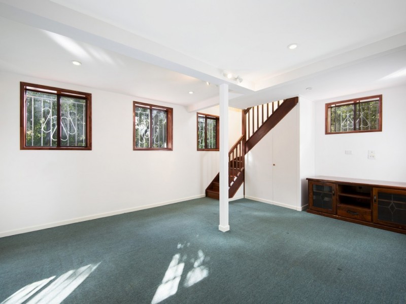 14 Whish Street, Windsor QLD 4030
