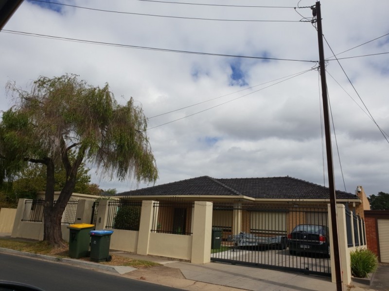 12 Fairleys Road, Rostrevor SA 5073