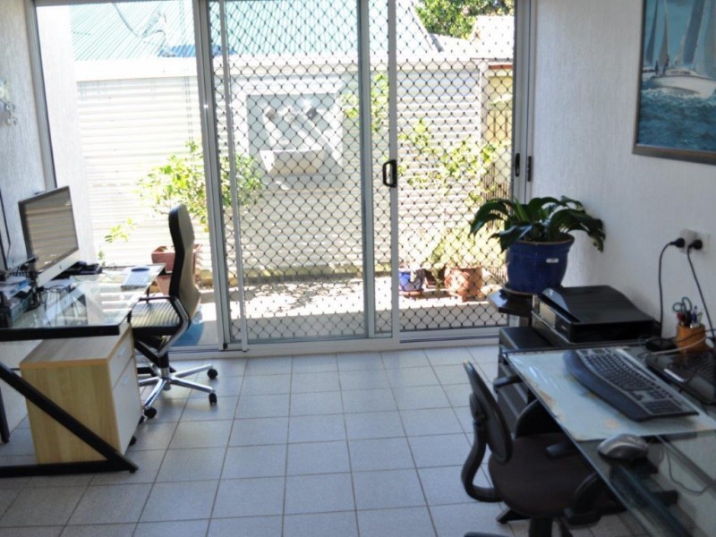 16 Dayman Street, Hervey Bay QLD 4655