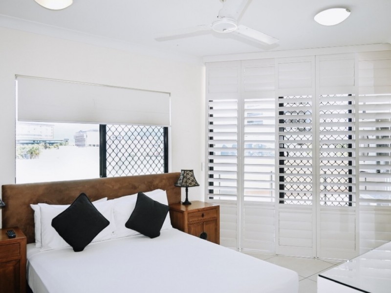 304/2-4 Lake Street, Cairns City QLD 4870