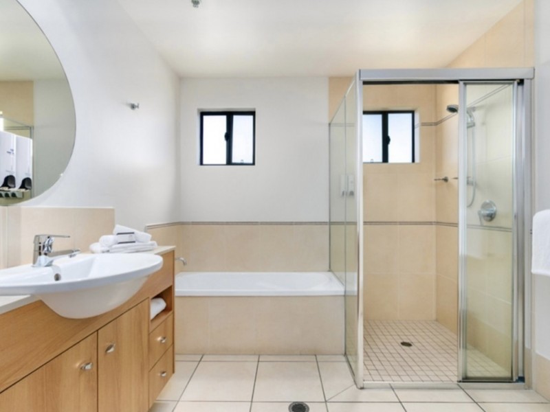 304/2-4 Lake Street, Cairns City QLD 4870