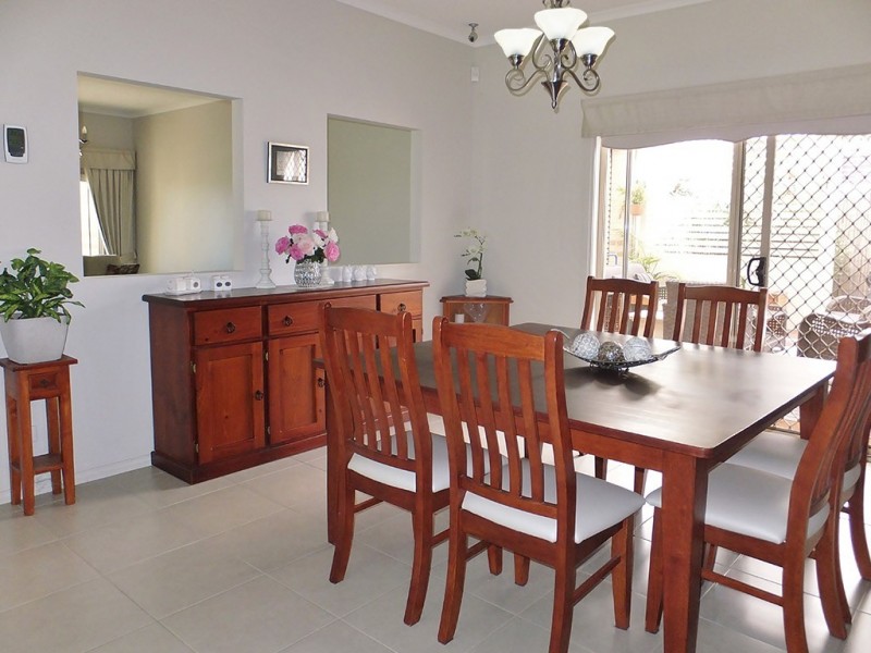 113 Jackson Drive, Drouin VIC 3818