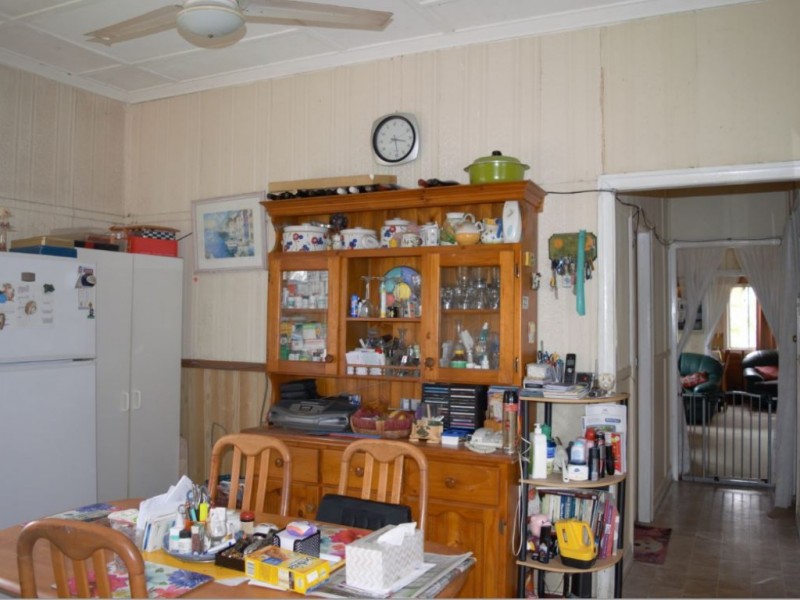 27 Joffre Street, Wynnum North QLD 4178