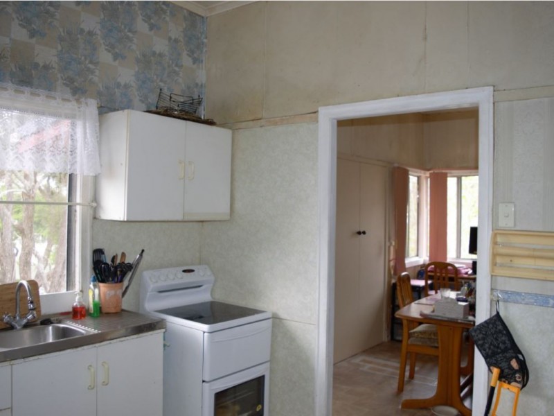 27 Joffre Street, Wynnum North QLD 4178