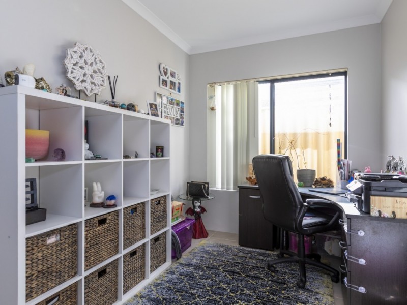 37 Gutmann Parkway, Dalyellup WA 6230