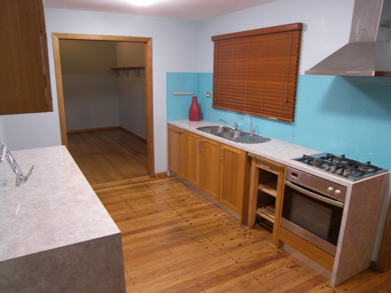 4 Sandralee Street, Brighton QLD 4017