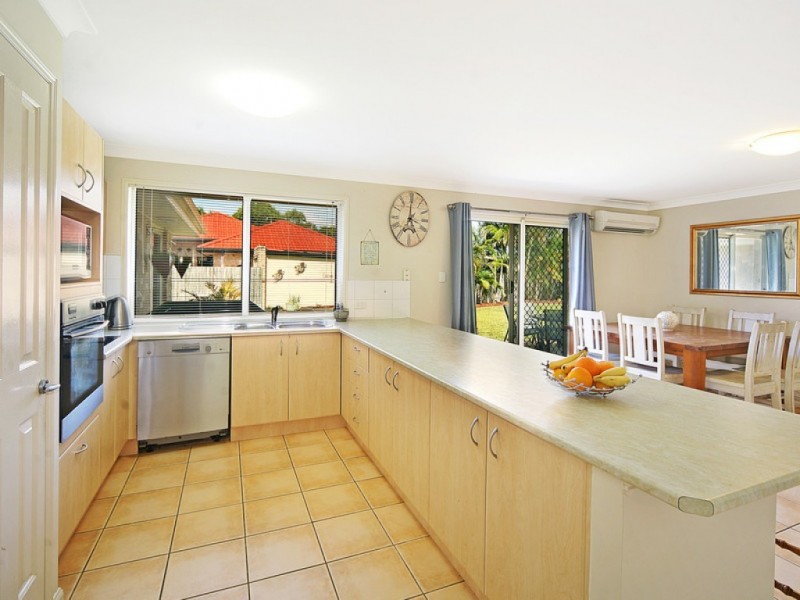 2 Lockyer Place, Pelican Waters QLD 4551