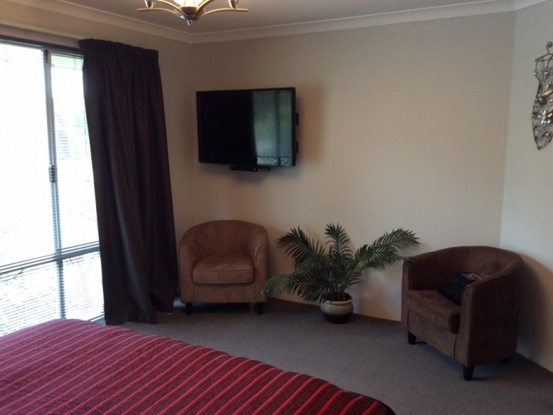 73 The Promenade, Wattle Grove WA 6107