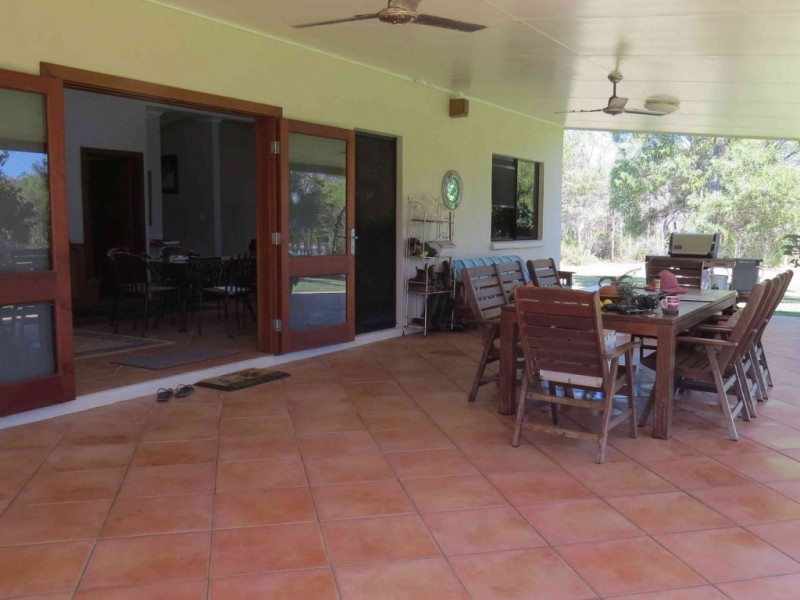 230 Lindy Drive, Rules Beach QLD 4674