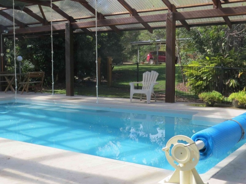 230 Lindy Drive, Rules Beach QLD 4674