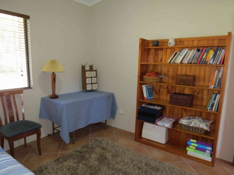 230 Lindy Drive, Rules Beach QLD 4674