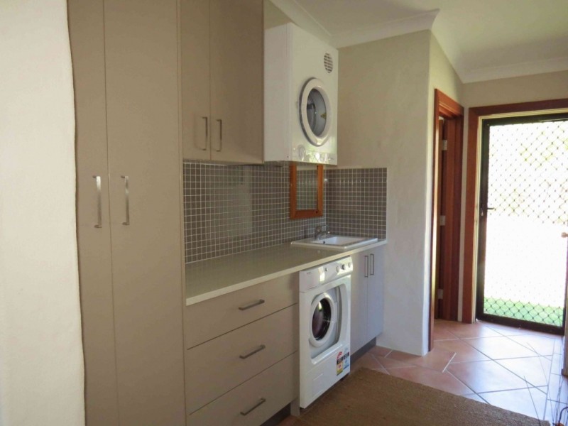 230 Lindy Drive, Rules Beach QLD 4674