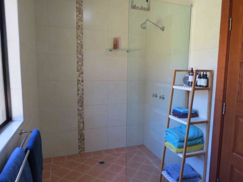 230 Lindy Drive, Rules Beach QLD 4674