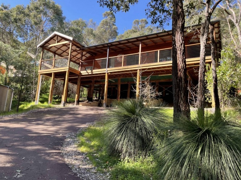 19 Roberts Street, Balingup WA 6253