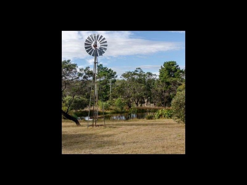 182 Clifton Beach Road, Clifton Beach TAS 7020