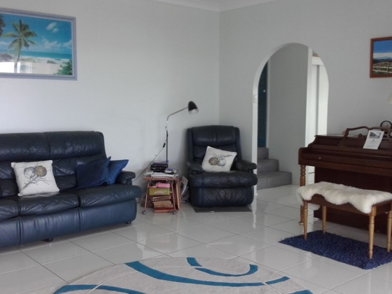 16 Elsie Street, Banora Point NSW 2486