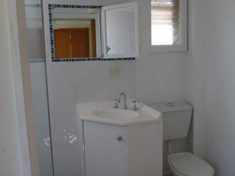 5 Mooring Place, Boyne Island QLD 4680