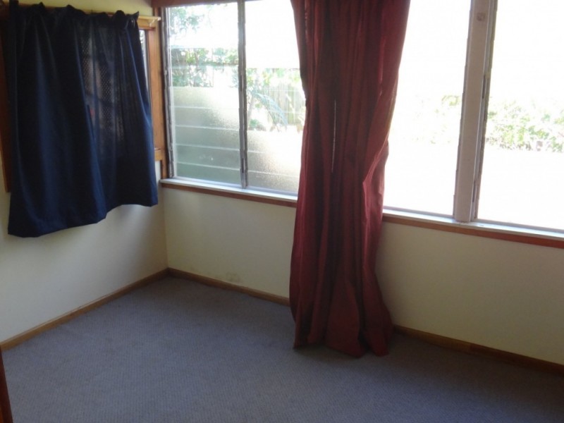 5 Mooring Place, Boyne Island QLD 4680