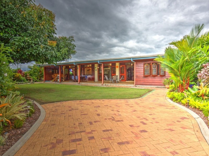 10 Gowland Street, Kurrimine Beach QLD 4871