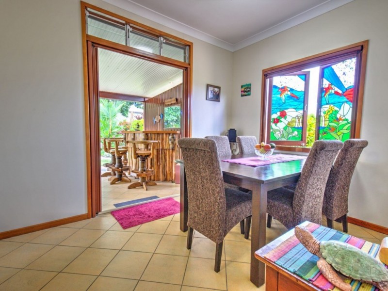 10 Gowland Street, Kurrimine Beach QLD 4871