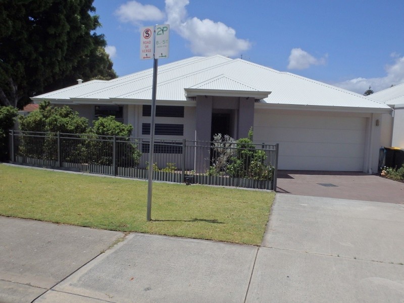 14A Tuckett St, Carlisle WA 6101