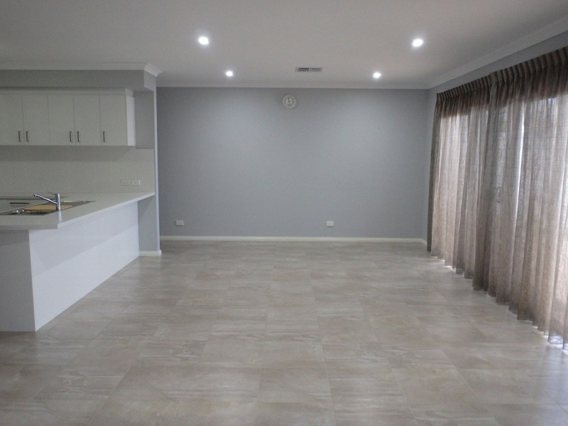 14A Tuckett St, Carlisle WA 6101