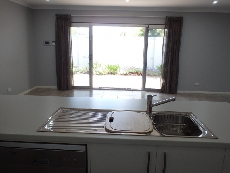 14A Tuckett St, Carlisle WA 6101