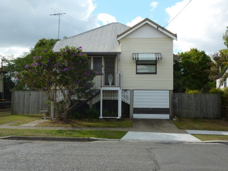 8 Ellis Street, Greenslopes QLD 4120