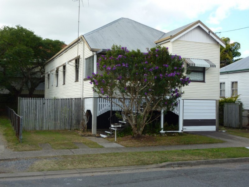 8 Ellis Street, Greenslopes QLD 4120